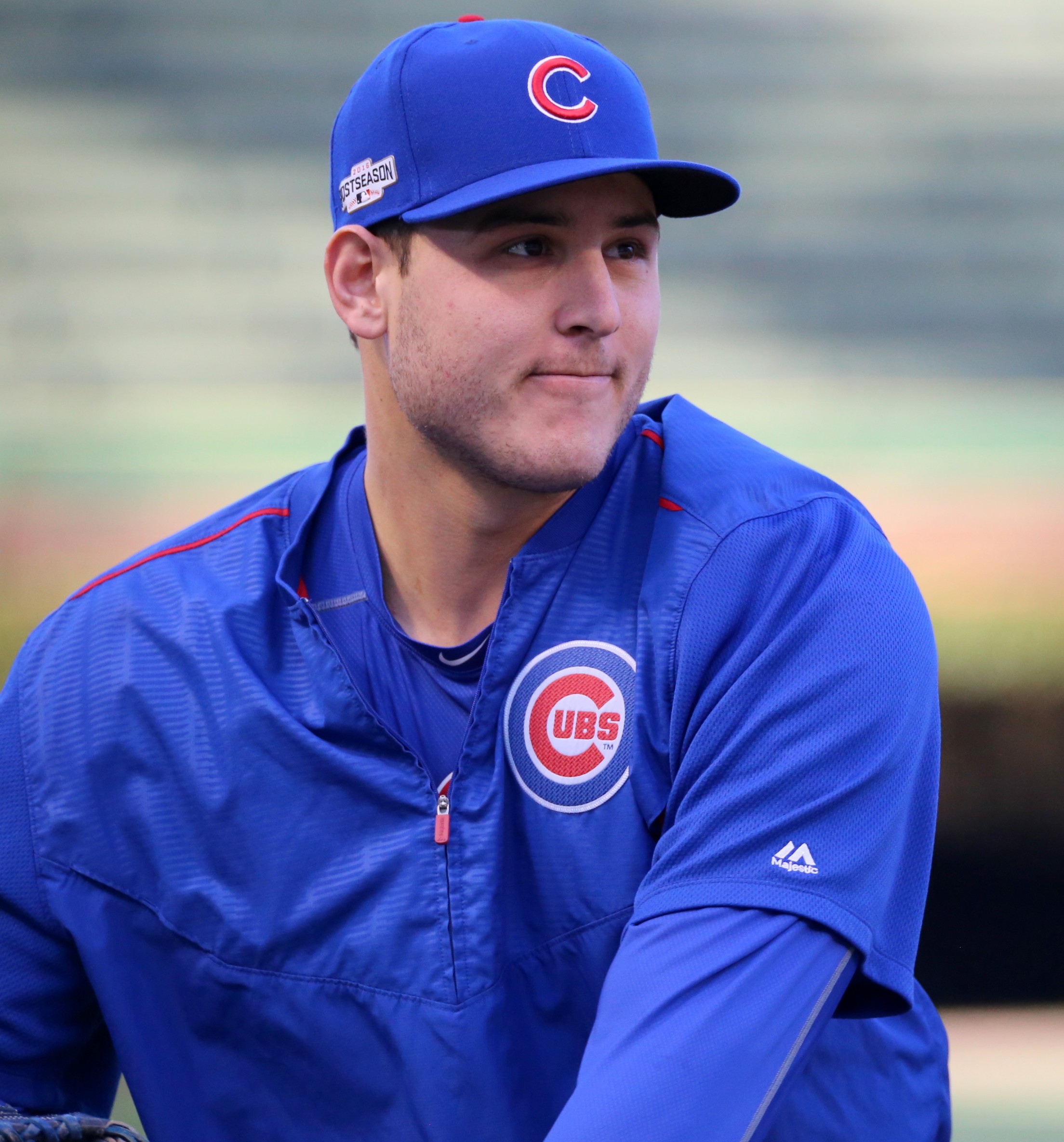 How tall is Anthony Rizzo?